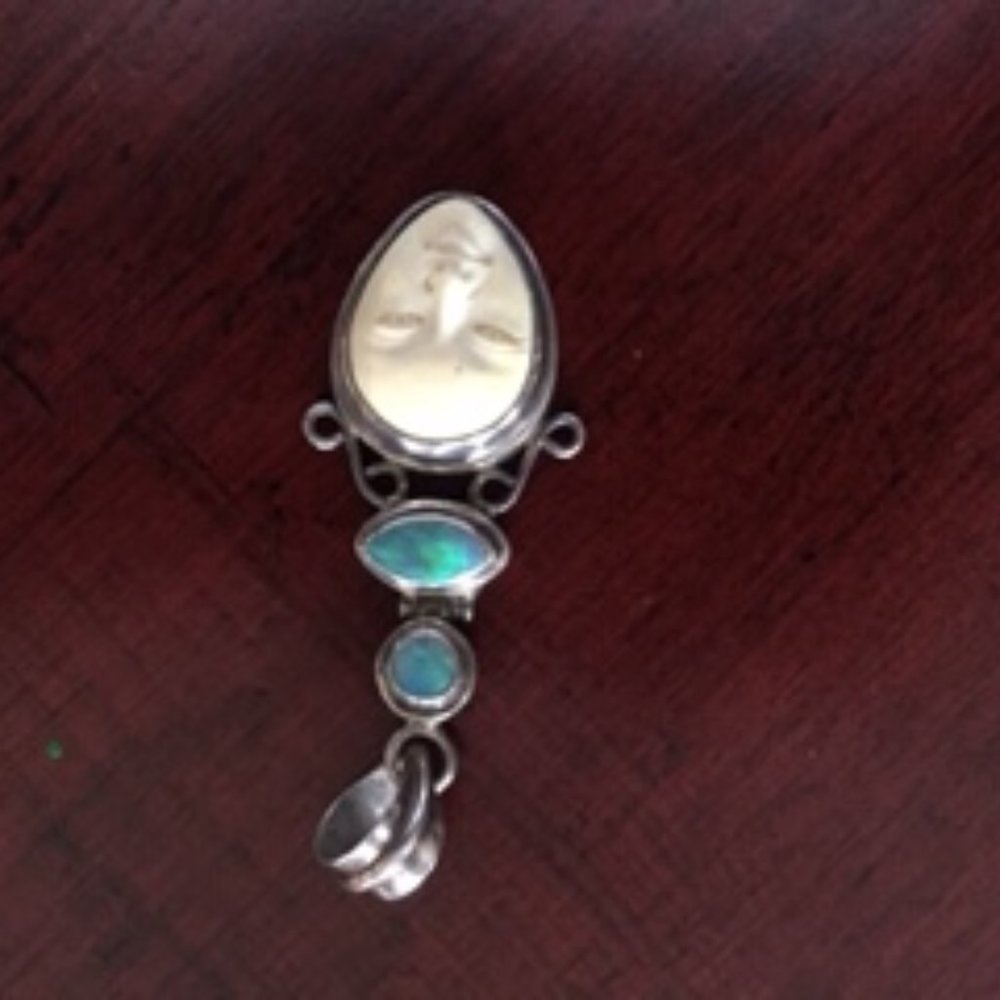 Pendant